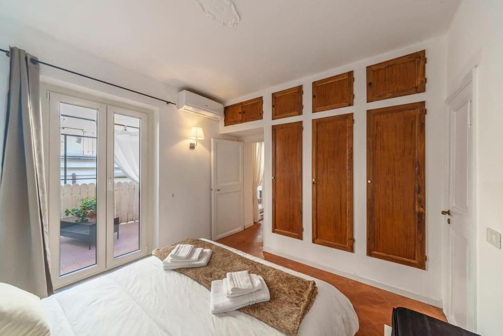 Apartamento Trevi Domus Avignonesi Roma Exterior foto