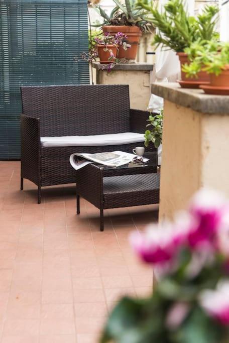 Apartamento Trevi Domus Avignonesi Roma Exterior foto