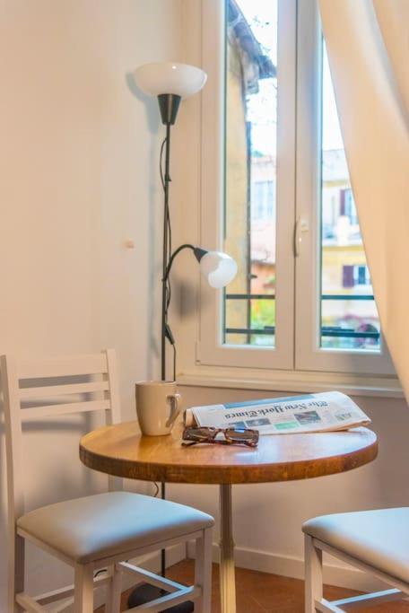 Apartamento Trevi Domus Avignonesi Roma Exterior foto